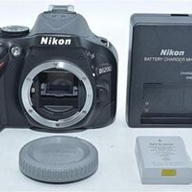 392★ほぼ新品・ショット数118回★Nikon デジタル一眼レフカメラ D5200 ボディー ブラック D5200BK