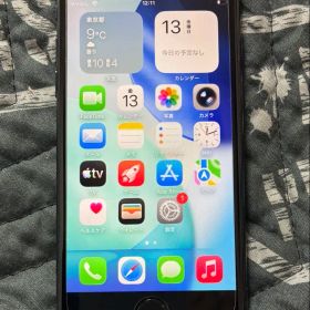 Apple iPhone SE (第3世代) ミッドナイト128GB