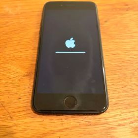 iPhoneSE第3世代ミッドナイト SIMフリー