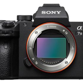 ILCE-7M3-BODY ソニー SONY α7 III ミラーレスカメラ 35mmフルサイズ