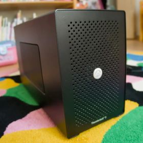 AKITIO NODE TBとRedeon RX 580 8Gのセット