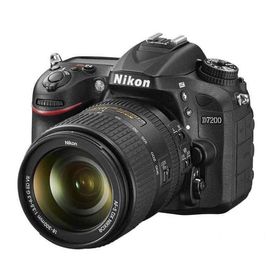 【中古】Nikon デジタル一眼レフカメラ D7200 18-300VR レンズキット D7200LK18-300