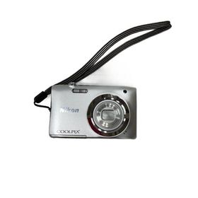 Nikon◆デジタルカメラ COOLPIX A100 [シルバー]