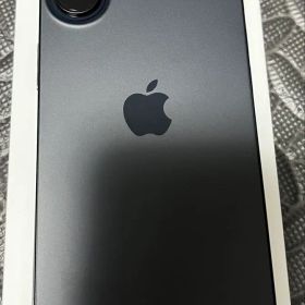 iPhone16 128GB ブラック 美品
