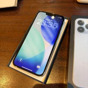 Apple iPhone 13 Pro シエラブルー