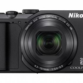 【中古】Nikon デジタルカメラ COOLPIX A900 光学35倍ズーム 2029万画素 シルバー A900SL (整備済み品)