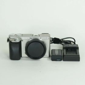 [良品 | シャッター数45,680回] SONY α6000（ILCE-6000） [ボディ シルバー] | SONY Eマウント