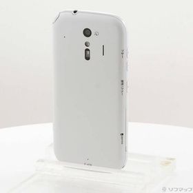 〔中古〕FUJITSU(富士通） らくらくスマートフォン 32GB ホワイト F-42A docomoロック解除SIMフリー〔198-ud〕