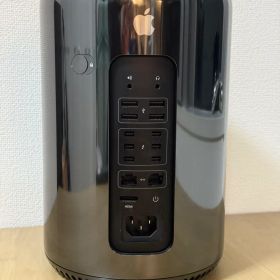 Apple Mac Pro（Late 2013）