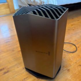 blackmagic design eGPU pro vega56 ケーブル欠品