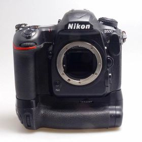 【中古】 (ニコン) Nikon ニコン D500 +MB-D17【中古カメラ デジタル一眼】 ランク：B