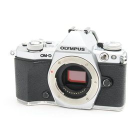 《難有品》OLYMPUS OM-D E-M5 Mark II ボディ