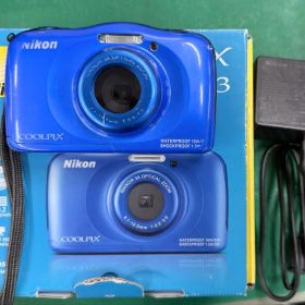 Nikon COOLPIX s33 青 防水・耐衝撃カメラ