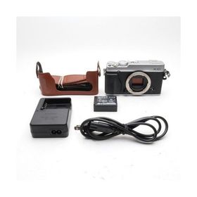 FUJIFILM X-E1 ボディ シルバー ミラーレス一眼レフカメラ 〔FUJIFILM X マウント〕