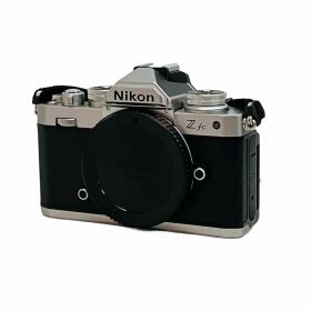 【中古】 Nikon Zfc 16-50mm 3.5-6.3 VR レンズキット レンズキット ミラーレス 一眼 カメラ ニコン 中古 C11044264