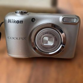 【連休値下げ】Nikon COOLPIX A10 コンパクトデジタルカメラ