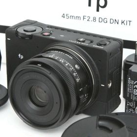 【中古】【美品】シグマ SIGMA fp 45mm F2.8 DG DN Contemporary キット（センサー清掃済み） CA01-R4659-2K3 Lマウント フルサイズ 単焦点 レンズ付き セット 中古