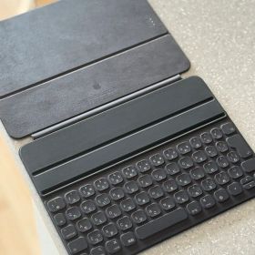 iPad Pro 11インチ用のSmart Keyboard Folio