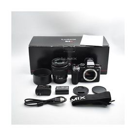 パナソニック(Panasonic) パナソニック フルサイズミラーレス一眼カメラ S5M2K 標準ズームレンズキット ブラック DC-S5M2K