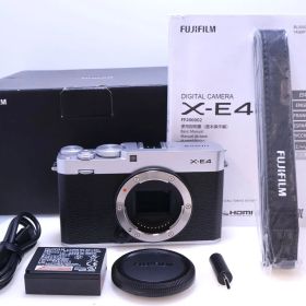 【124回 極美品】FUJIFILM X-E4 ボディ シルバー F X-E4-S ミラーレスデジタルカメラ