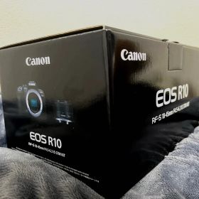 Canon EOS R10 【レンズキット】バッテリー付