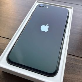 iPhone SE(第3世代) 64GB ミッドナイト