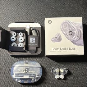Beats Studio Buds + トランスペアレント スケルトン