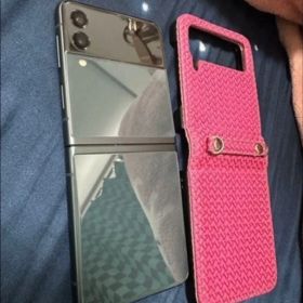 Galaxy Z Flip3 5G SIMフリー（グリーン）