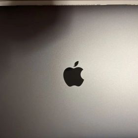 MacBook Air（M1）メモリ8GB/ストレージ256GB Apple