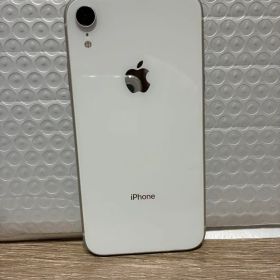 Apple iPhone XR ホワイト 本体
