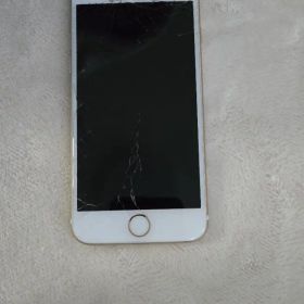 iPhone 7 ゴールド 画面ひびあり