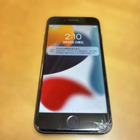 iPhone 7ブラック ひび割れあり