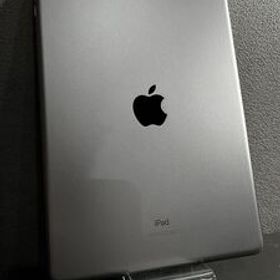 [送料無料!] no.0600 Apple iPad 第9世代 64GB MK2K3J/A A2602 Wi-Fiモデル ★バッテリー最大容量82%