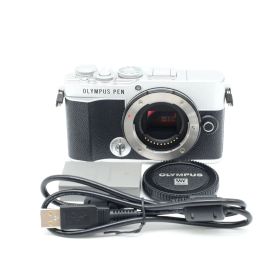 ショット数2423枚！レンズ装着部右上あたりに薄い傷があります。底面に小さな傷がありますが■極上品■ OLYMPUS PEN E-P7 ボディ シルバー