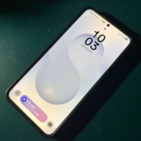 ほぼ新品 GALAXY s25 ソフトバンク 国内版 おサイフケータイ