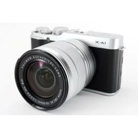 【中古】フジフィルム FUJIFILM X-A1 レンズキット シルバー シルバー 美品 小型軽量ボディ カメラ 中古 人気 おすすめ 高画質