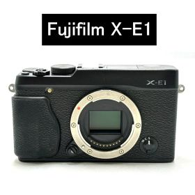 【中古】Fujifilm X-E1 XE1 ブラック ボディ ミラーレスカメラ ミラーレス一眼