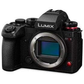 デジタル一眼カメラ/ボディ LUMIX ルミックス DC-S1RM2 パナソニック【Panasonic】【LUMIX初8K動画記録可能】