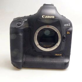 【中古】 (キヤノン) Canon EOS-1Ds MARKIII ボデイ【中古カメラ デジタル一眼】 ランク：B