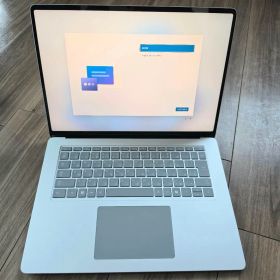 【中古/美品】Surface Laptop 第7世代 15インチ プラチナ