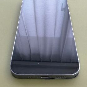 Apple iPhone 13 Pro 本体