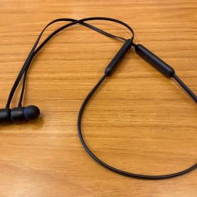 Beats Flex ワイヤレスイヤホン ブラック