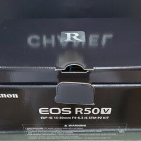 【Canon】キャノン☆EOS R50Vミラーレスカメラ☆完品☆保証印あり【値下げ交渉は質問欄より】