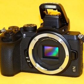 ★一発即決★ニコン「Z50」純正レンズ＆おまけ付★小型軽量★位相差AF★最新ファームウェアに更新済です★ミラーレス★Nikon