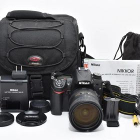 ＜1113＞ほぼ新品 Nikon D7000 18-200mm VR II