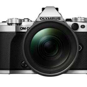【中古】 OLYMPUS ミラーレス一眼カメラ OM-D E-M5 MarkII 12-40mm F2.8 レンズキット シルバー E-M5 MarkII 12-40mm F2.8 PRO LK SLV