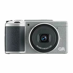 【中古】「非常に良い」RICOH デジタルカメラ GRII Silver Edition APS-CサイズCMOSセンサー ローパスフィルタレス 175870