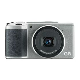 【中古】 RICOH デジタルカメラ GRII Silver Edition APS-CサイズCMOSセンサー ローパスフィルタレス 175870
