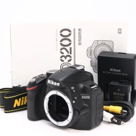 AA- (極上品) Nikon ニコン D3200 ボディ ブラック シャッター数 630枚 初期不良返品対応 33-104