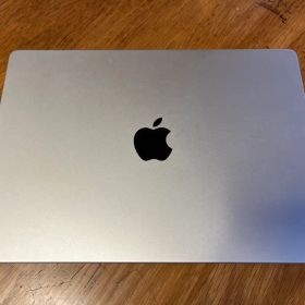 MacBook Pro 14インチ M3Pro 512GB